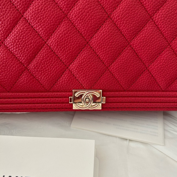 Chanel Boy WOC new condition - Picture 12 of 16